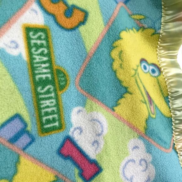 Vintage Sesame Street Baby Crib Blanket Lovey Satin Trim Binding Yellow Big Bird - Picture 10 of 10